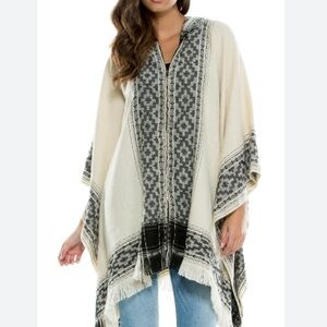 Fall poncho. Cream with black and white